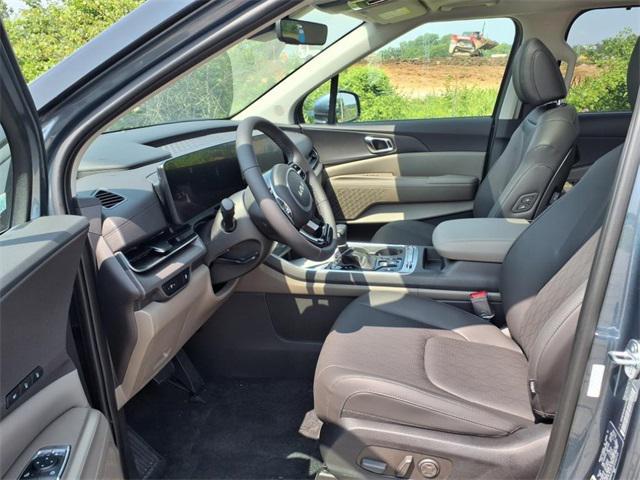 new 2025 Kia Carnival car, priced at $47,065