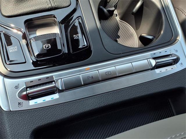 new 2025 Kia Carnival car, priced at $47,065