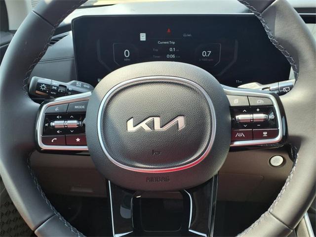 new 2025 Kia Carnival car, priced at $47,065