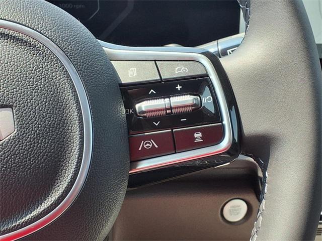 new 2025 Kia Carnival car, priced at $47,065