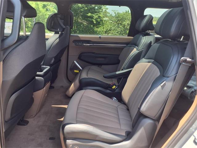 new 2026 Kia EV9 car, priced at $77,125