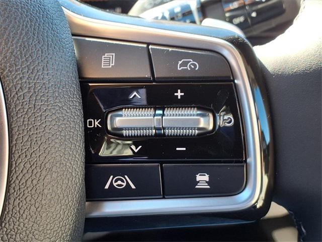 new 2025 Kia Sorento Hybrid car, priced at $42,030