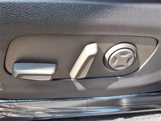 new 2026 Kia Carnival Hybrid car, priced at $43,620