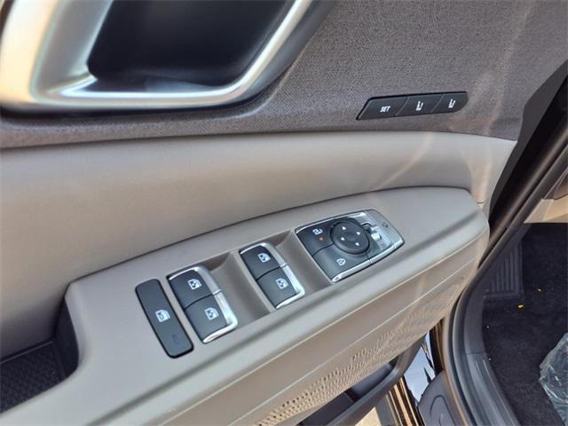 new 2026 Kia Carnival Hybrid car, priced at $43,620