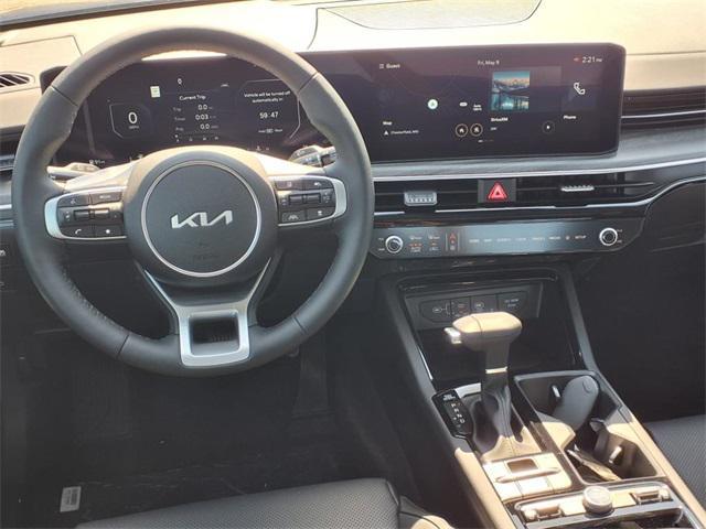 new 2025 Kia K5 car, priced at $35,580