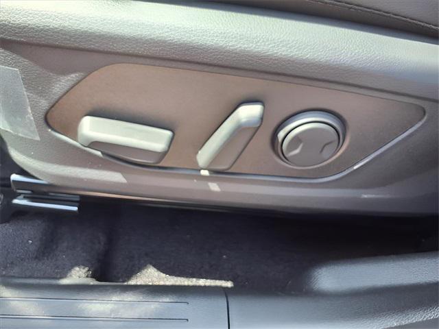 new 2025 Kia Sportage car, priced at $44,885