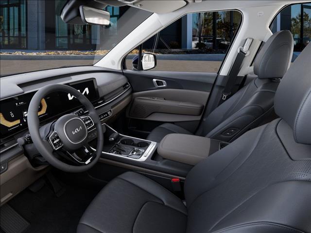 new 2025 Kia Carnival car, priced at $41,670