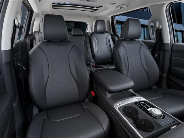 new 2025 Kia Carnival Hybrid car, priced at $53,735