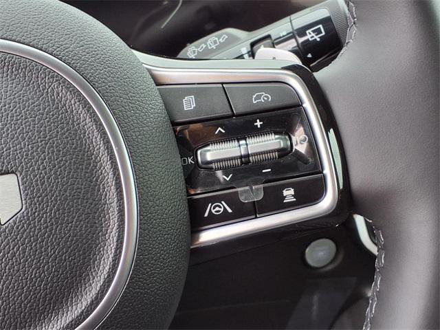 new 2025 Kia Carnival Hybrid car, priced at $53,735