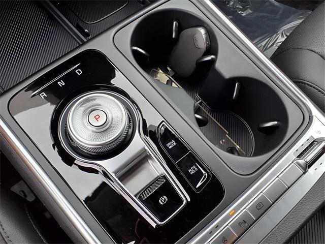 new 2025 Kia Carnival Hybrid car, priced at $53,235