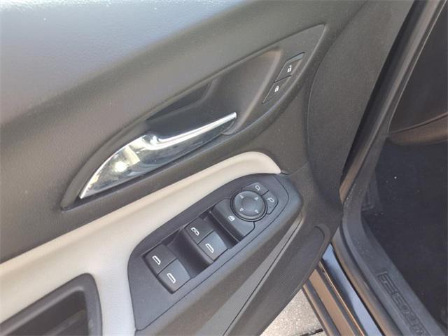 used 2018 Chevrolet Equinox car, priced at $17,406