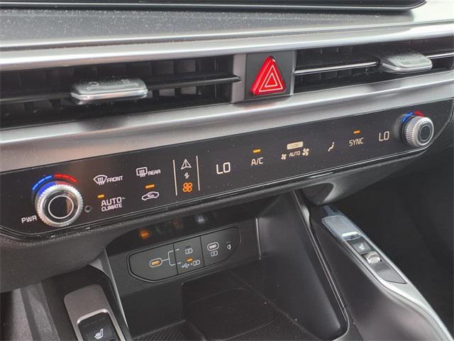 new 2025 Kia Sorento car, priced at $35,020