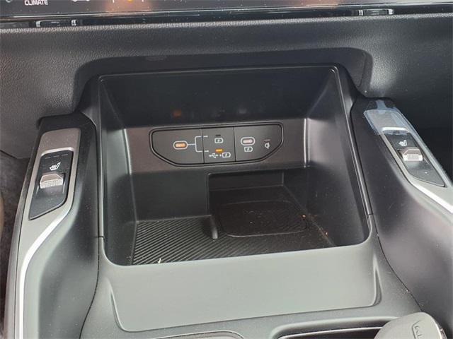 new 2025 Kia Sorento car, priced at $35,020