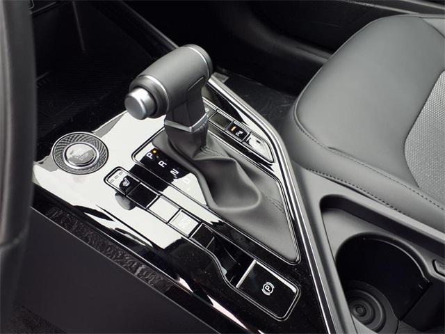 new 2025 Kia Niro car, priced at $30,765