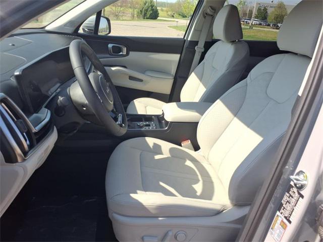 new 2025 Kia Sorento car, priced at $35,515