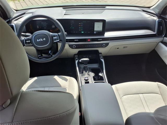 new 2025 Kia Sorento car, priced at $38,565
