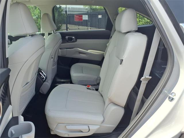 new 2025 Kia Sorento car, priced at $38,565
