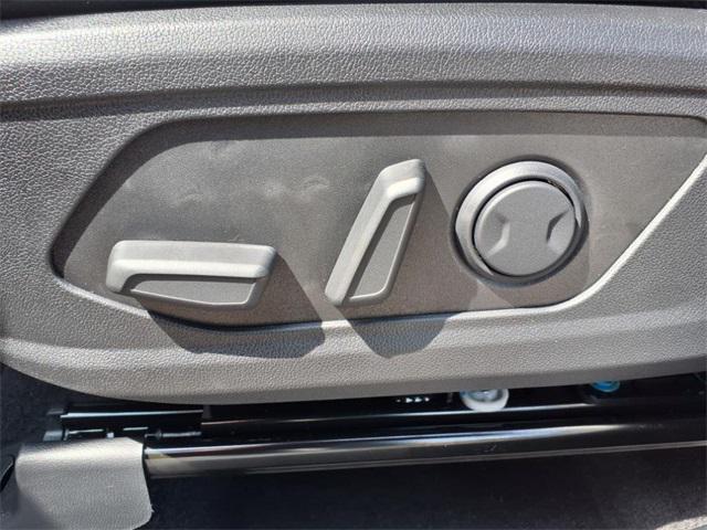 new 2025 Kia Sorento car, priced at $36,920
