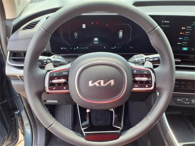 new 2025 Kia Carnival Hybrid car, priced at $50,190