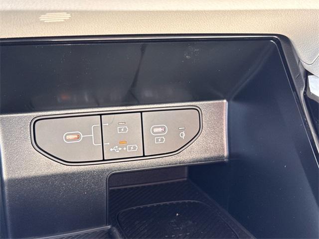 new 2025 Kia Sorento car, priced at $44,075