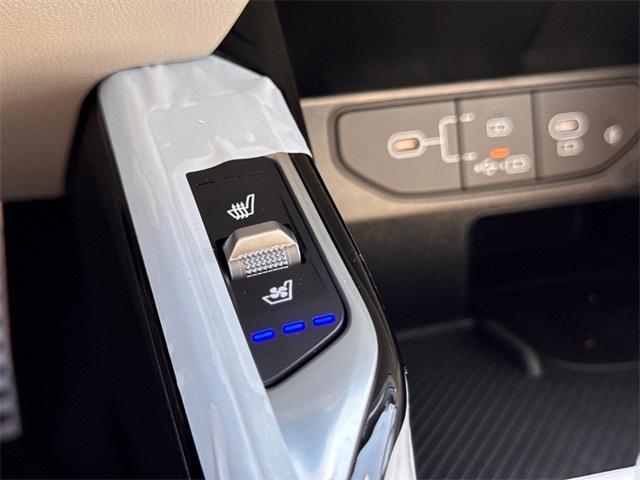 new 2025 Kia Sorento car, priced at $44,075
