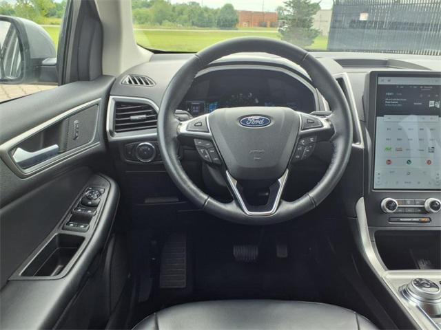 used 2024 Ford Edge car, priced at $25,645