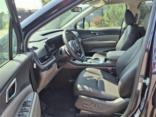 new 2025 Kia Carnival Hybrid car, priced at $43,670