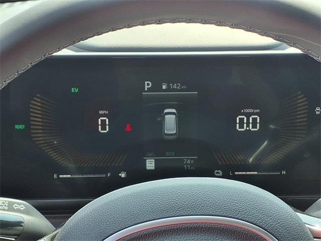 new 2025 Kia Carnival Hybrid car, priced at $43,670