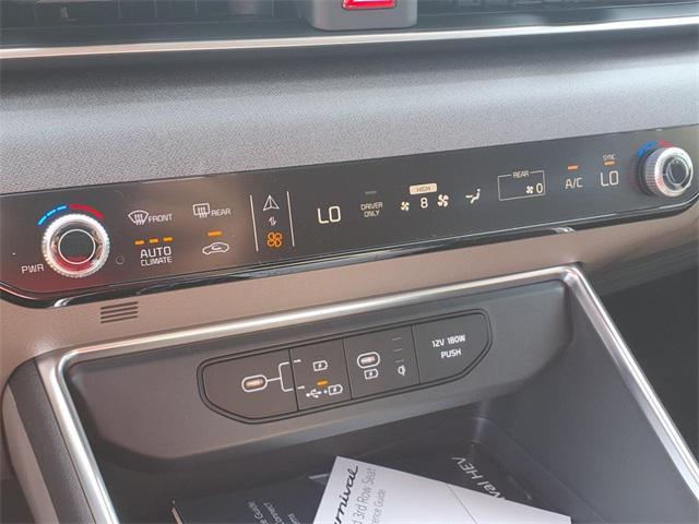 new 2025 Kia Carnival Hybrid car, priced at $43,670