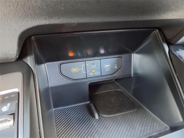 new 2025 Kia Sorento car, priced at $37,415