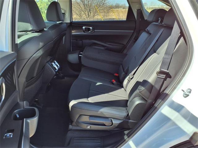 new 2025 Kia Sorento car, priced at $37,415