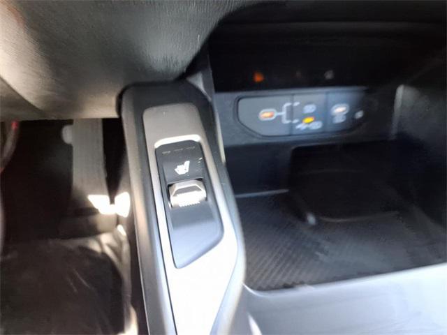 new 2025 Kia Sorento car, priced at $37,415