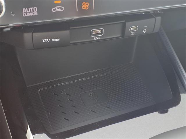 new 2025 Kia Niro car, priced at $34,720