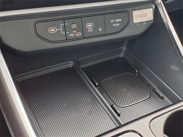 new 2026 Kia Carnival car, priced at $51,350
