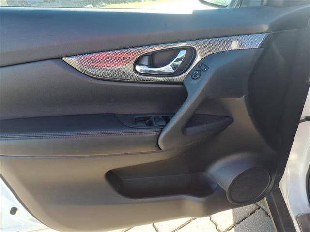 used 2015 Nissan Rogue car, priced at $11,488