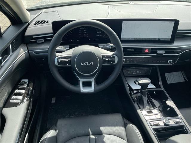 new 2025 Kia K5 car, priced at $35,295