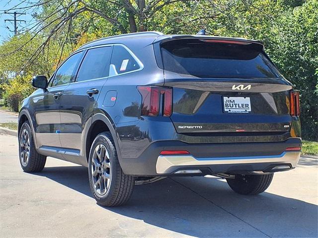 new 2026 Kia Sorento car, priced at $38,400