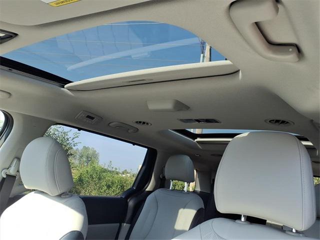 new 2026 Kia Carnival Hybrid car, priced at $48,065