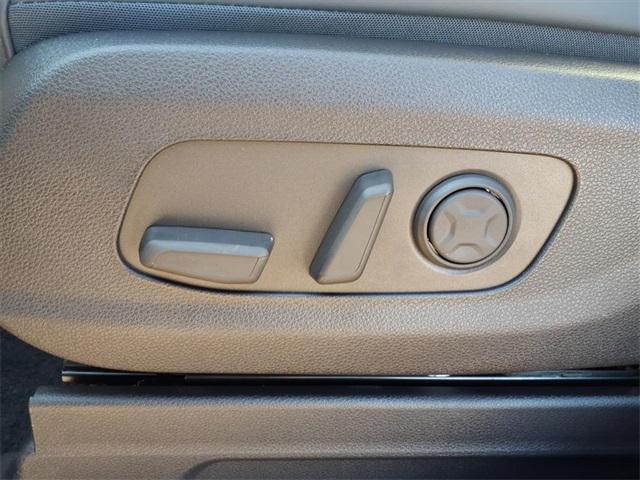 new 2026 Kia Carnival Hybrid car, priced at $48,065