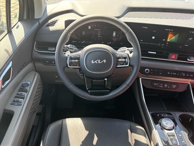 new 2025 Kia Carnival Hybrid car, priced at $48,955