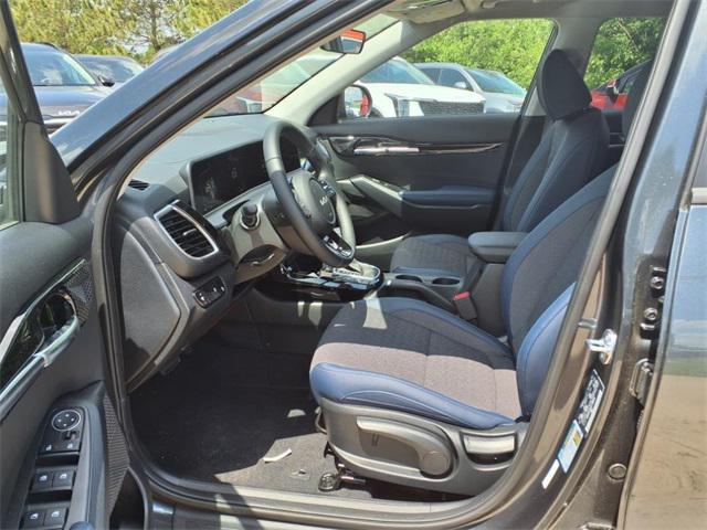 new 2025 Kia Seltos car, priced at $27,985