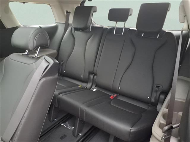 new 2026 Kia Carnival Hybrid car, priced at $48,985