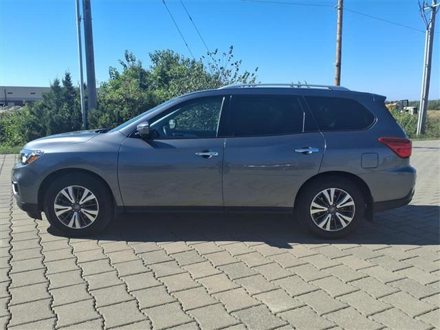 used 2017 Nissan Pathfinder car, priced at $13,833