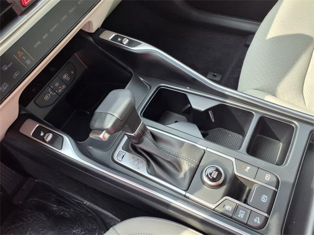 new 2025 Kia Sorento car, priced at $37,450