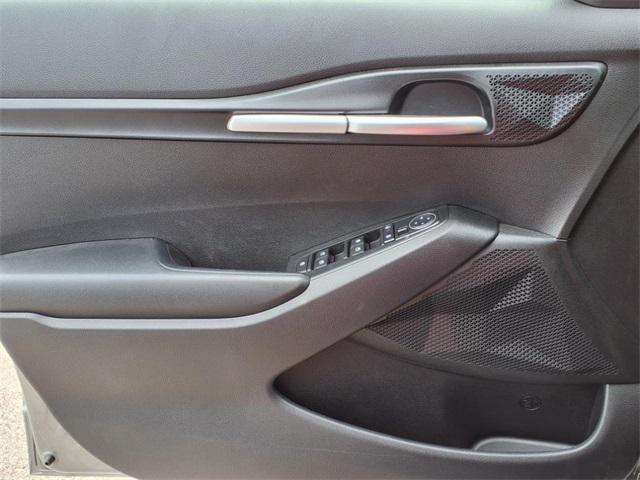 new 2025 Kia Seltos car, priced at $25,335