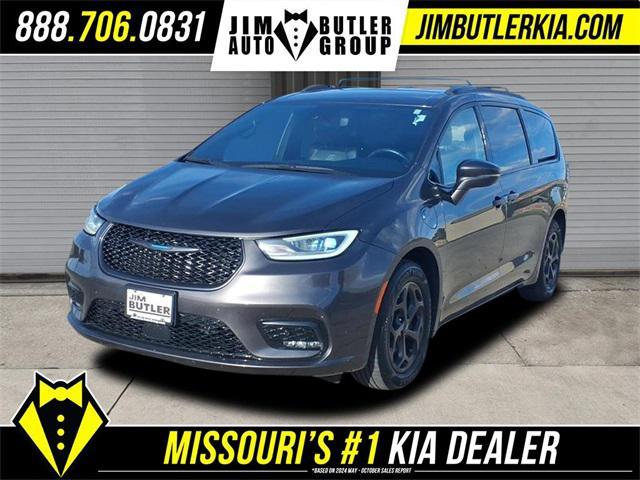 used 2021 Chrysler Pacifica Hybrid car, priced at $24,574