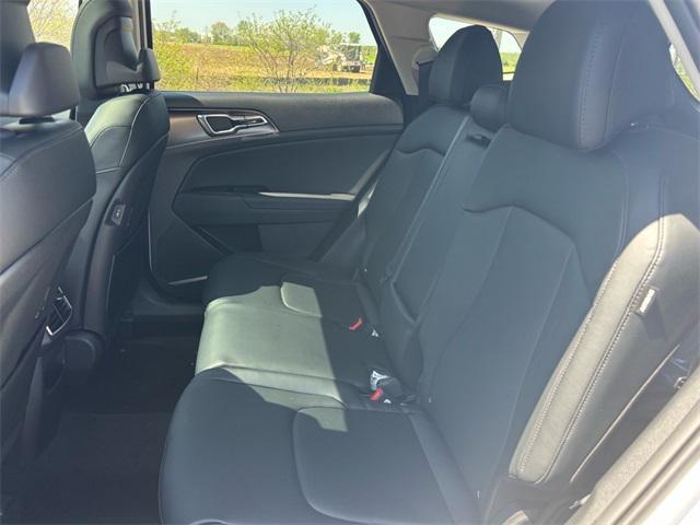 new 2025 Kia Sportage car, priced at $31,155