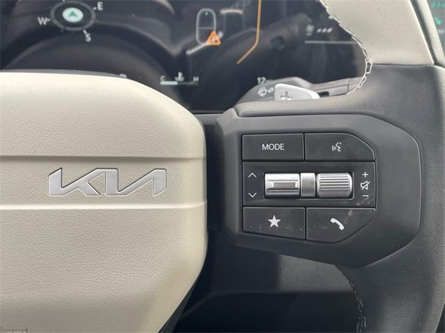new 2025 Kia K4 car, priced at $27,070