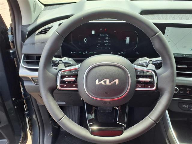 new 2025 Kia Carnival Hybrid car, priced at $54,540