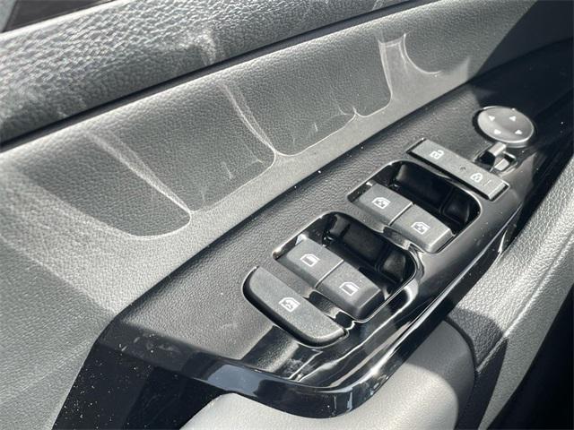 new 2025 Kia Sportage car, priced at $30,490